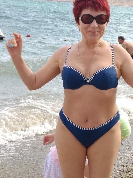 Gilf bikini babes