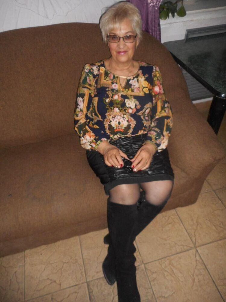 + non nude beautiful old granny dears