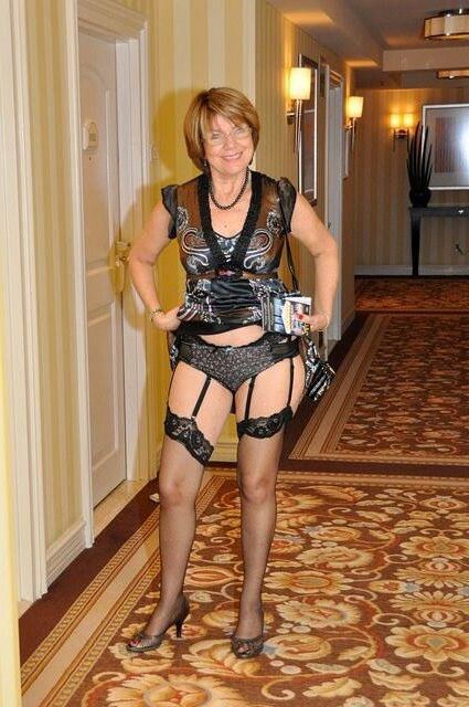 Mom, can you strip a little for me? 