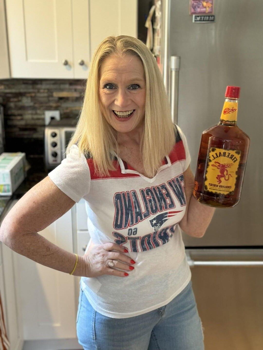 Incredible GILF