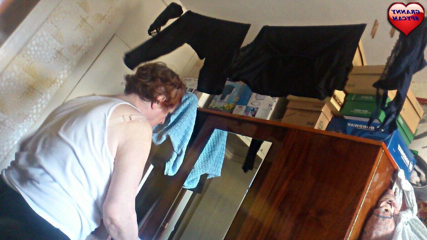 GRANNY SPYCAM 