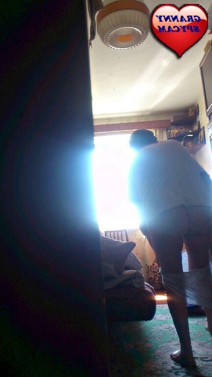 GRANNY SPYCAM 