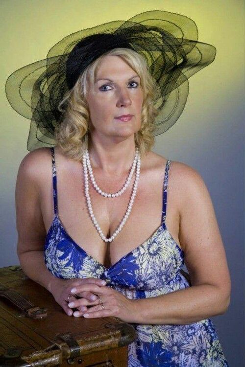 Non Nude Matures and Grannie 