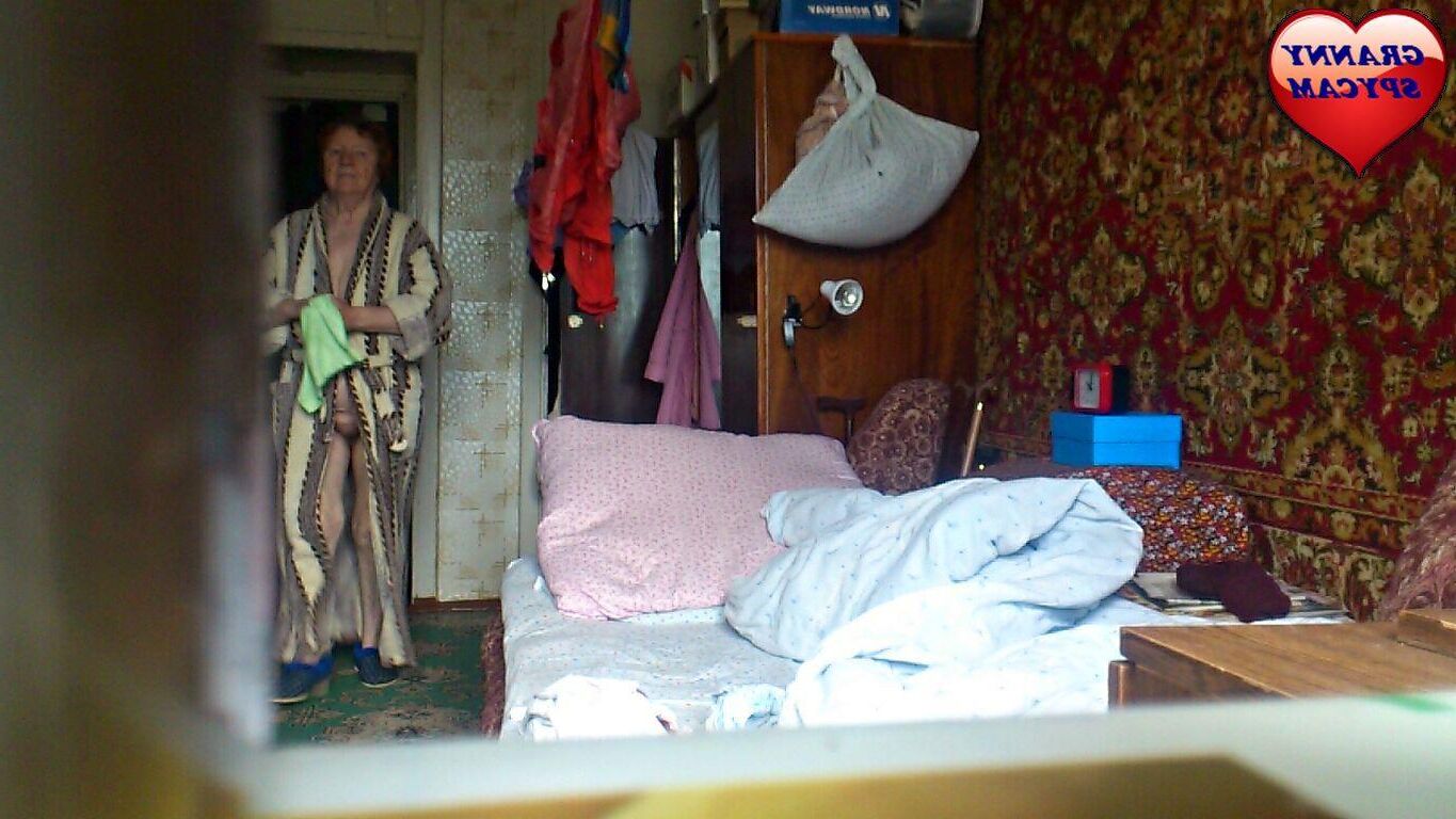 GRANNY SPYCAM 