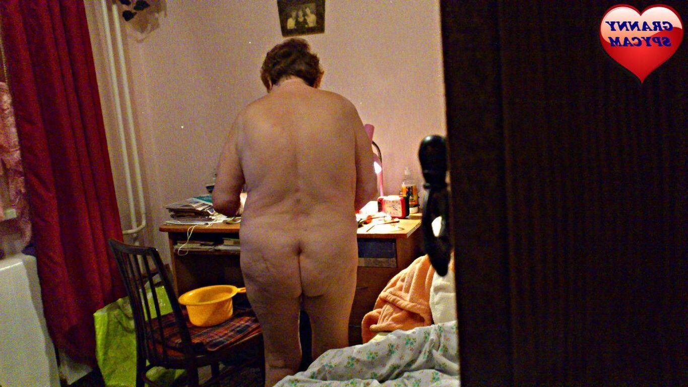 GRANNY SPYCAM 