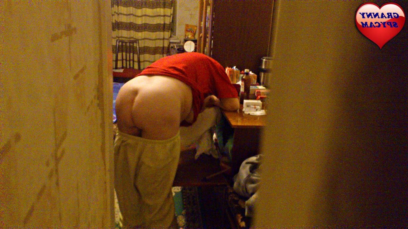 GRANNY SPYCAM 