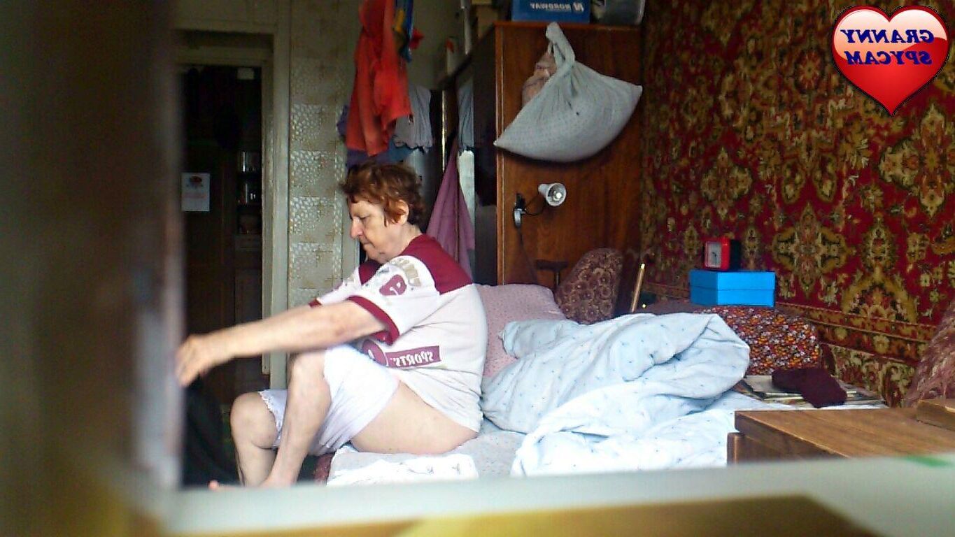 GRANNY SPYCAM 