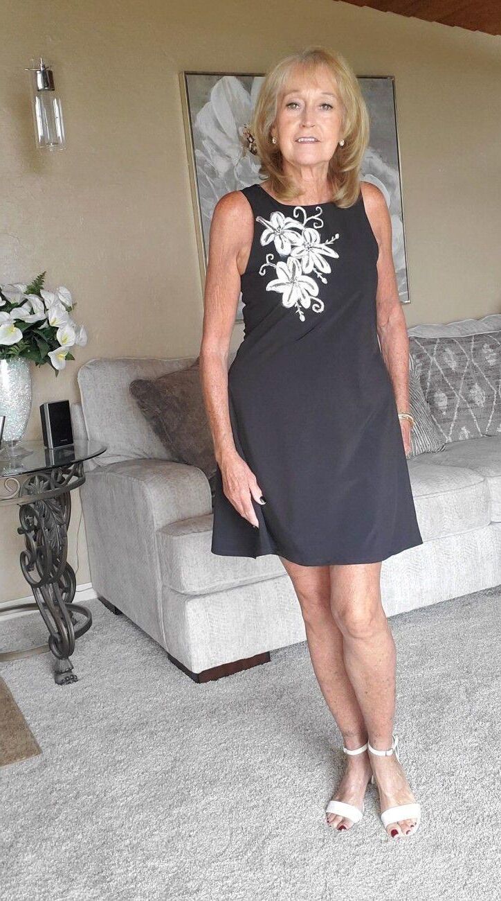 Non Nude Matures and Grannie 
