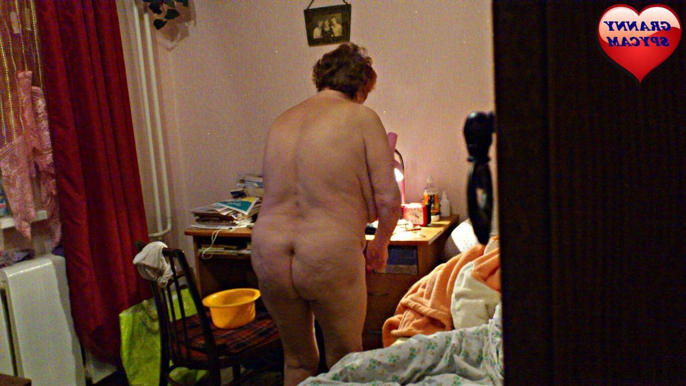 GRANNY SPYCAM 