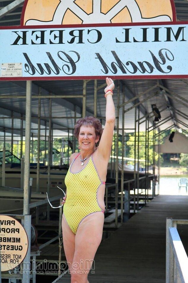 Magnificent GILF