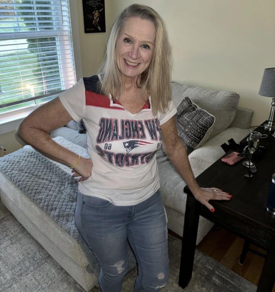 Incredible GILF