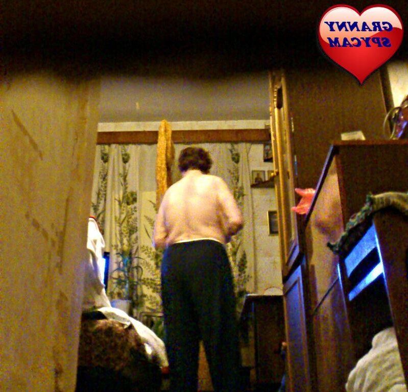 GRANNY SPYCAM 
