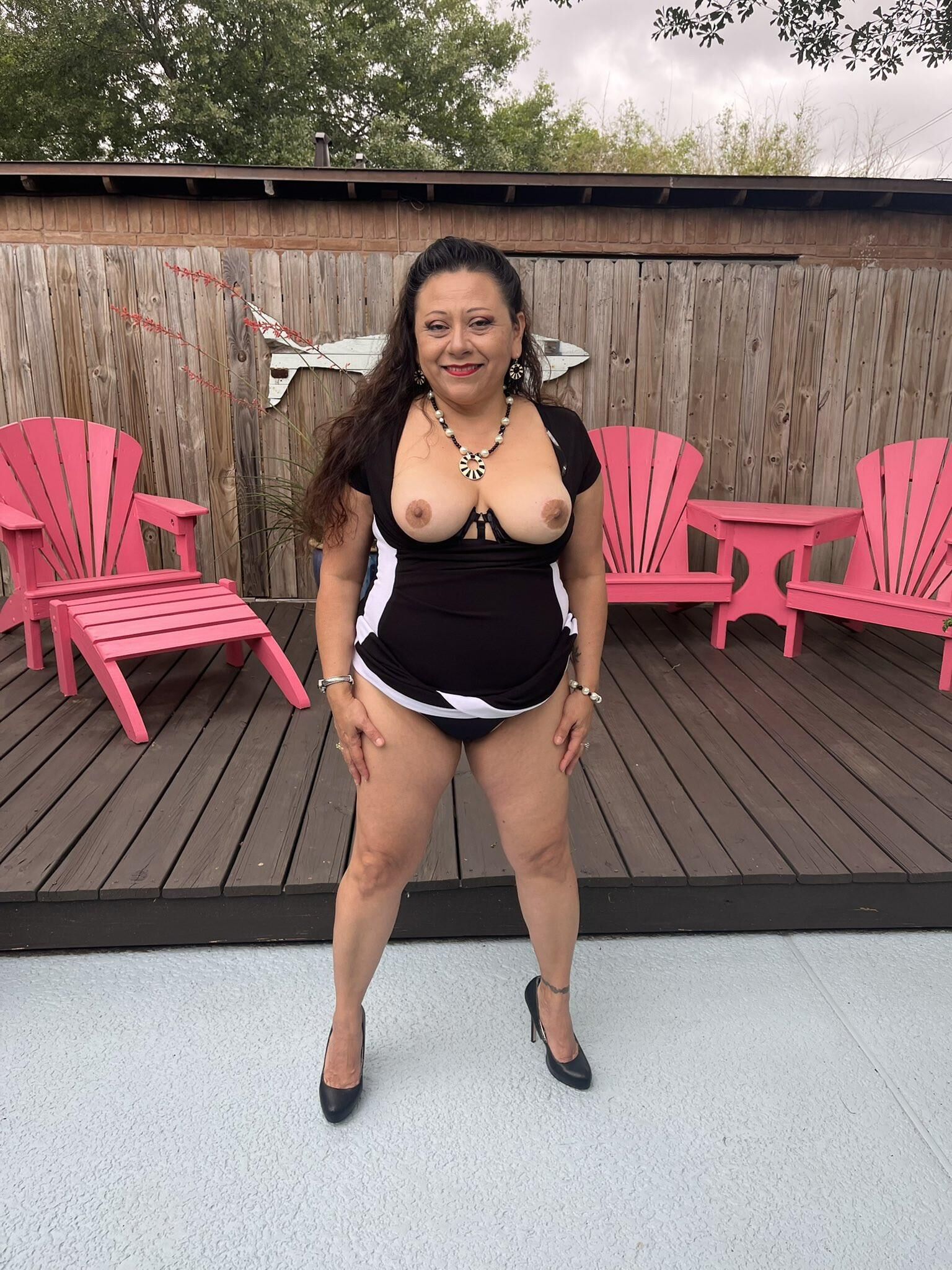 Mom, can you strip a little for me? 