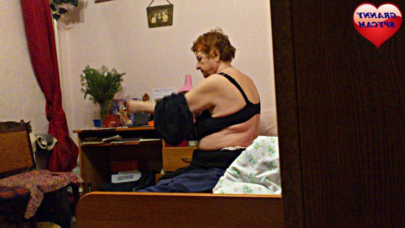 GRANNY SPYCAM 