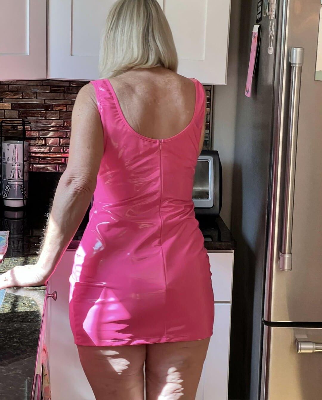 Incredible GILF