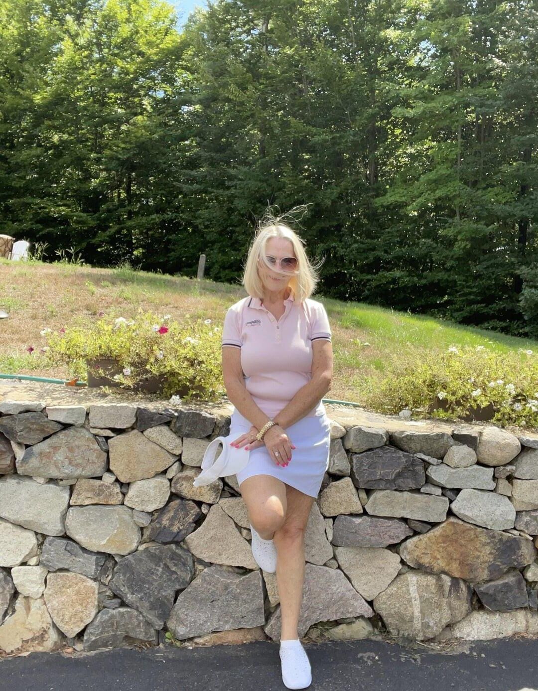 Incredible GILF