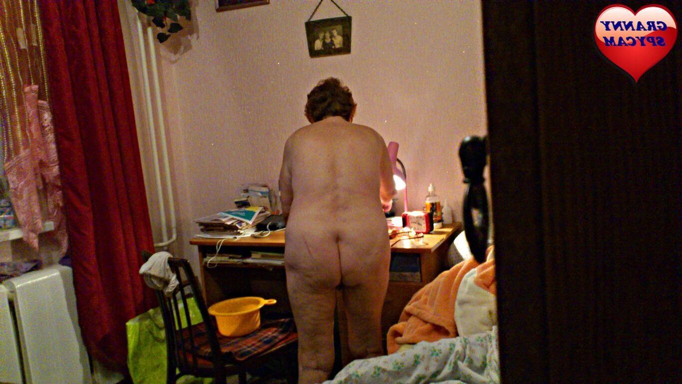 GRANNY SPYCAM 