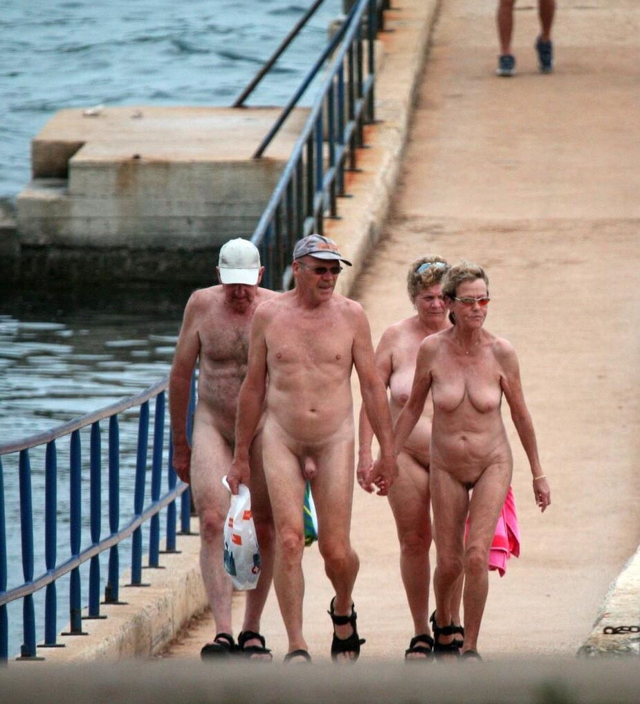 Reife Nudisten