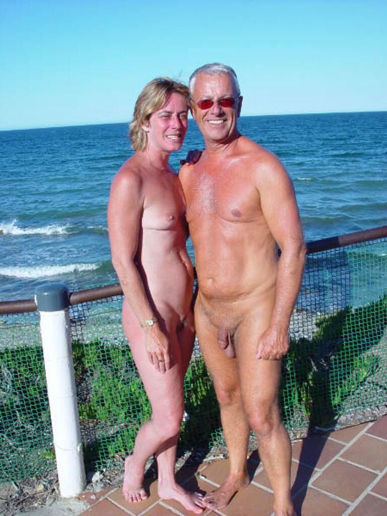 Reife Nudisten