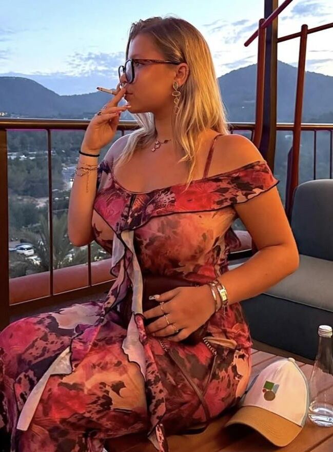 smoking empirE 