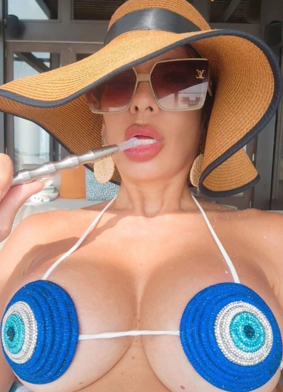 His Mom Looks Like A Pornstar #