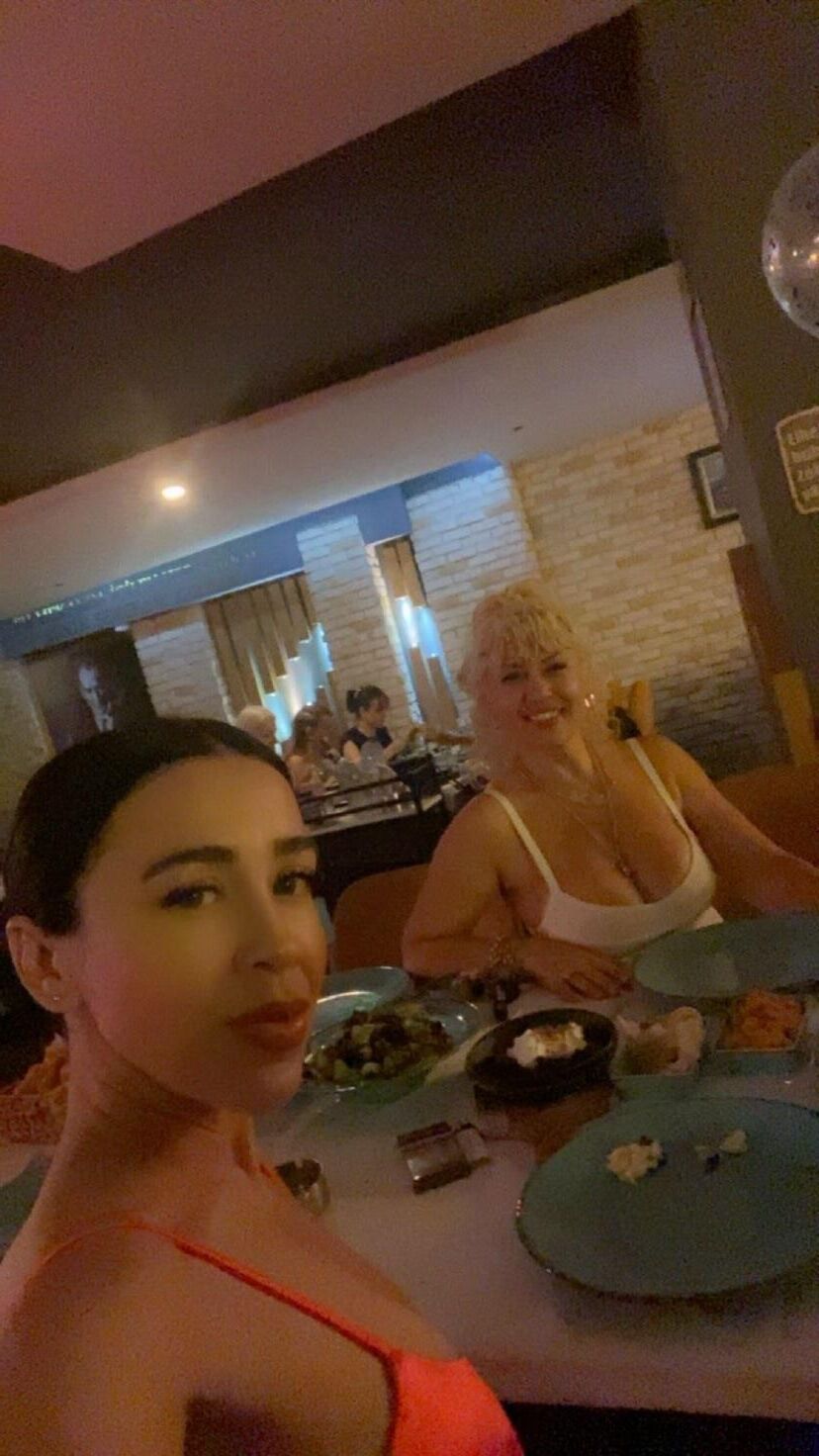 Turkish Busty Milf Meydan