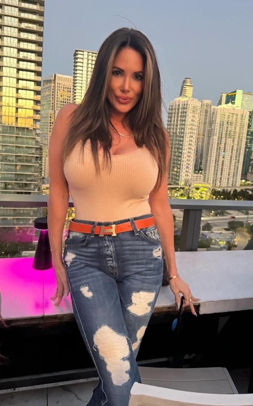 His Mom Looks Like A Pornstar #