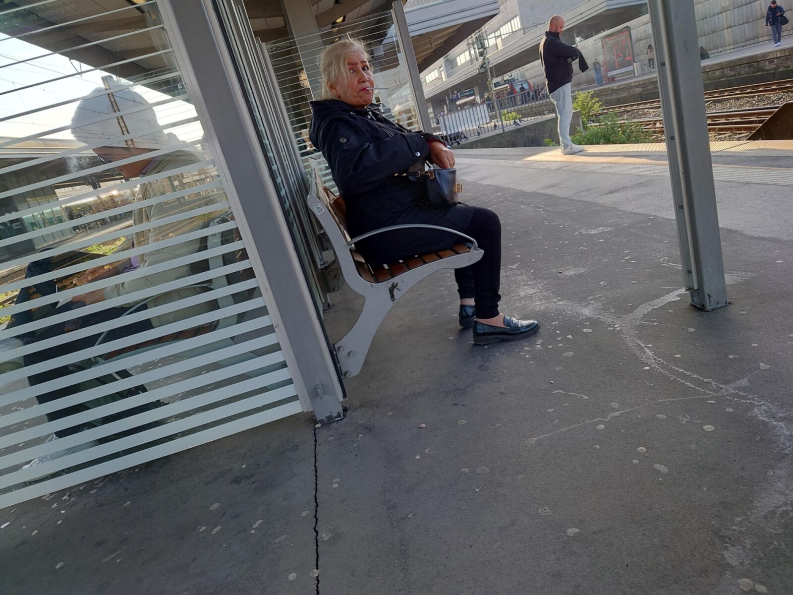 Sie ist Rauch, sie ist verknallt, sie schadet sich aus
