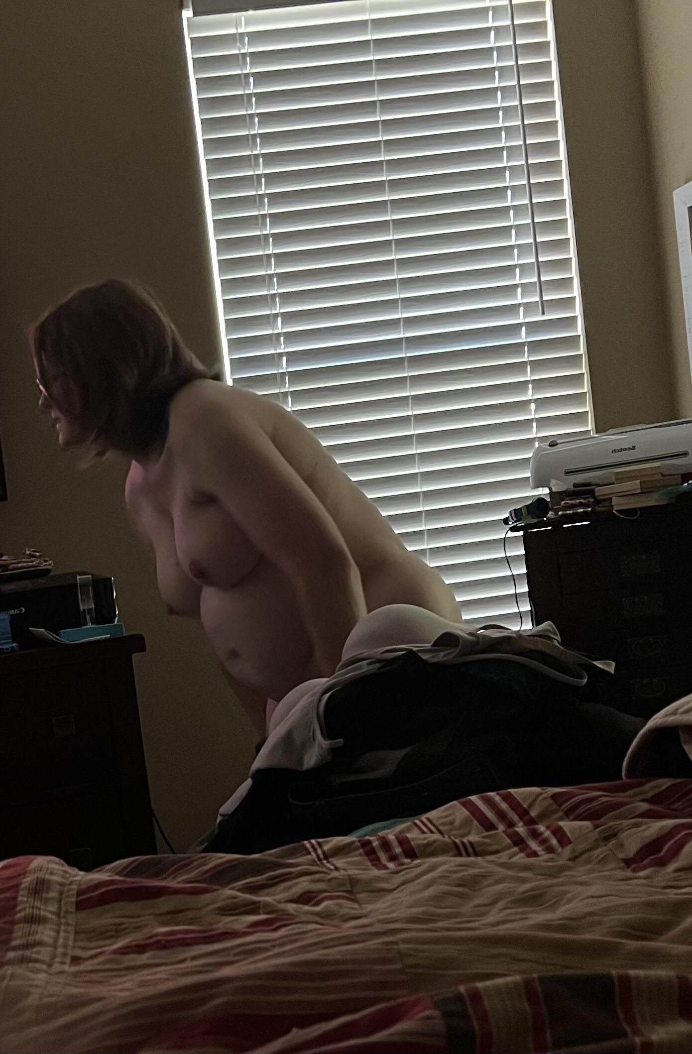 Fat Fuckpig Carrie Lynn Getting Those Bulbous Titties Out 