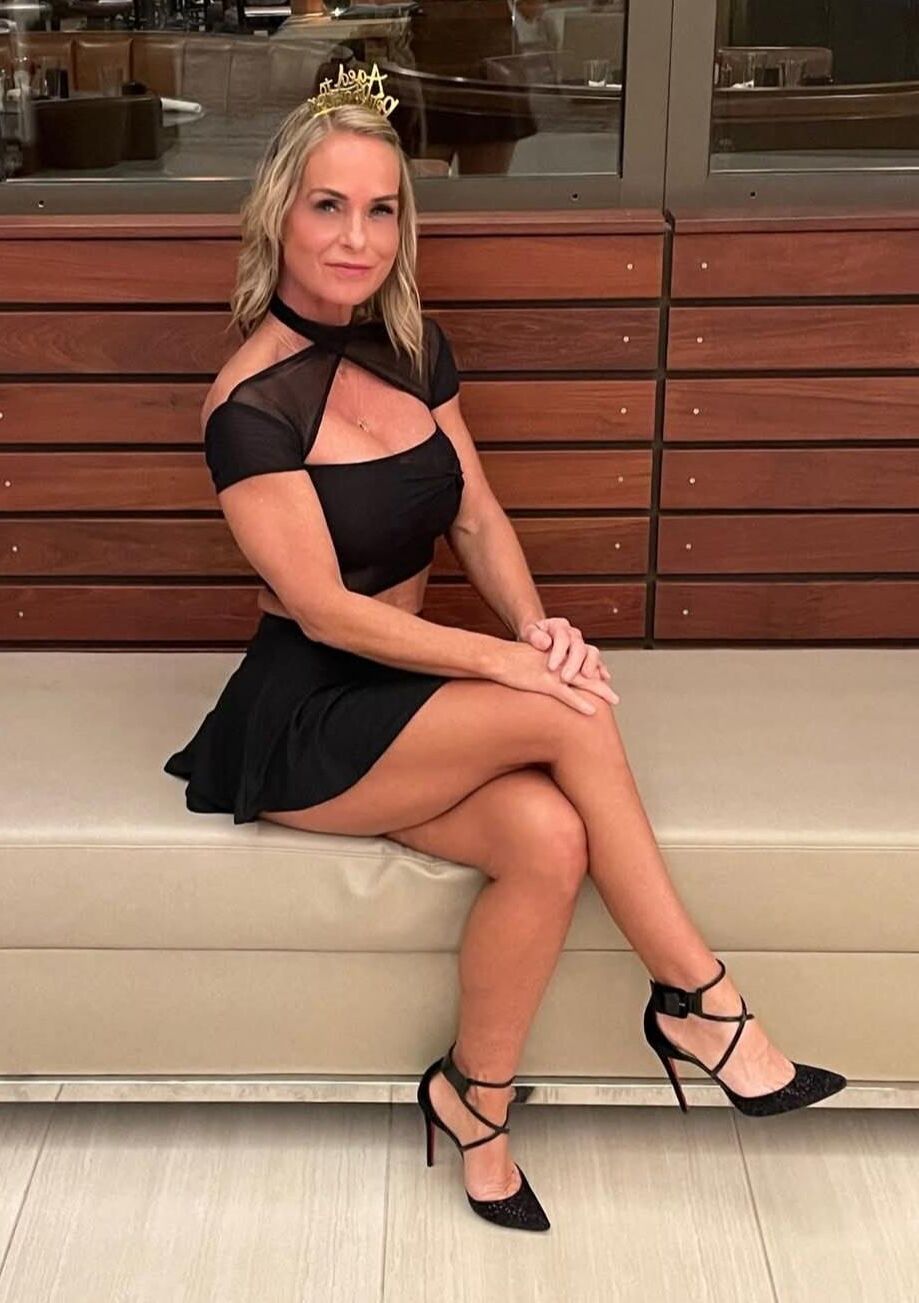 His Mom Looks Like A Pornstar #