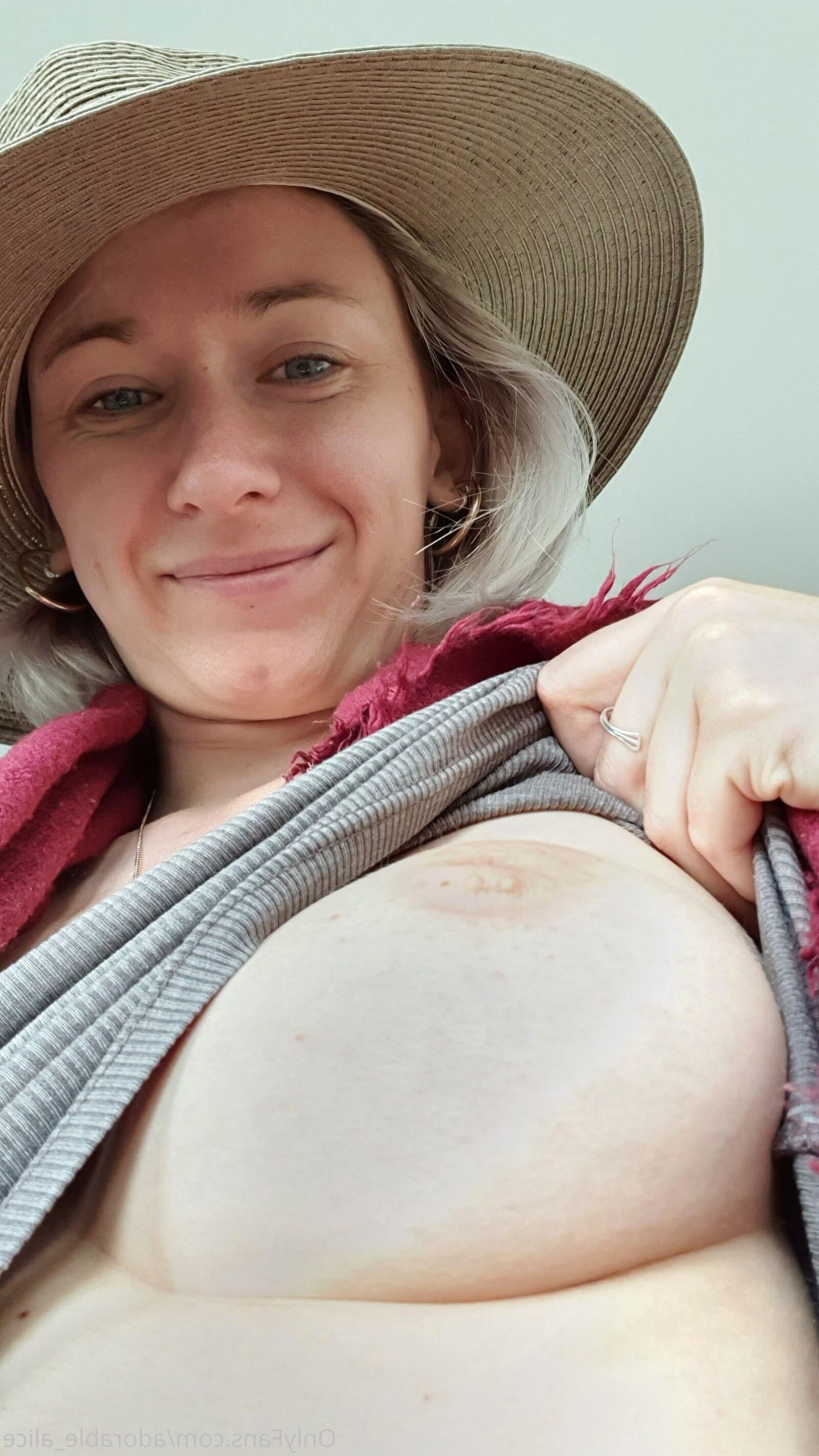 Alice Beauty Skinny Sexy Naughty Blonde Milf Mixed Hot Shots
