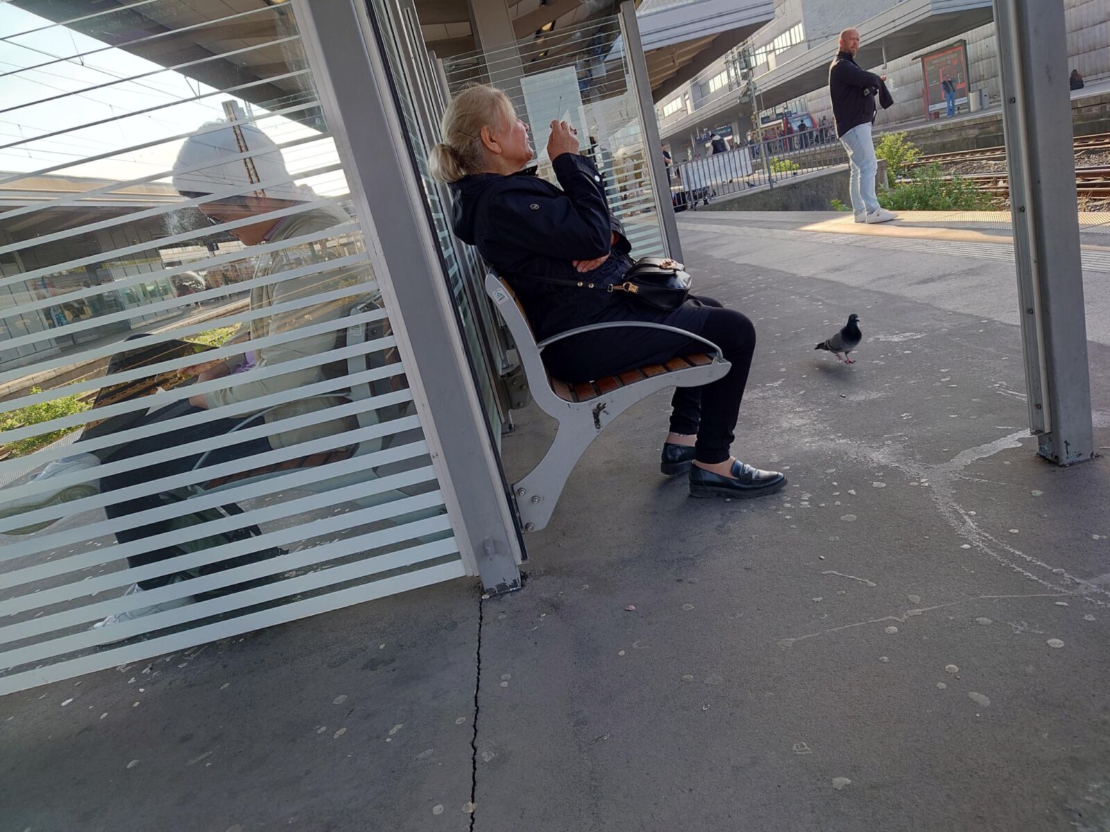 Sie ist Rauch, sie ist verknallt, sie schadet sich aus