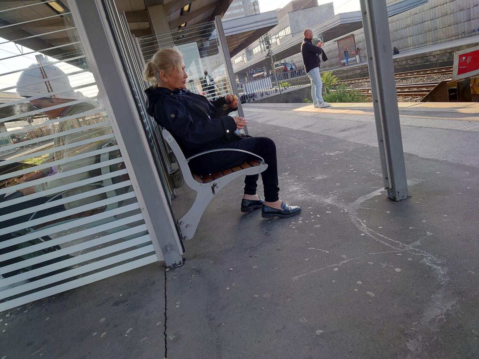 Sie ist Rauch, sie ist verknallt, sie schadet sich aus