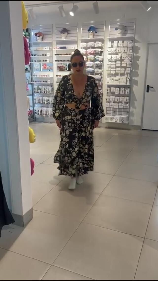 Ehesau monika non nude zuhause unterwegs