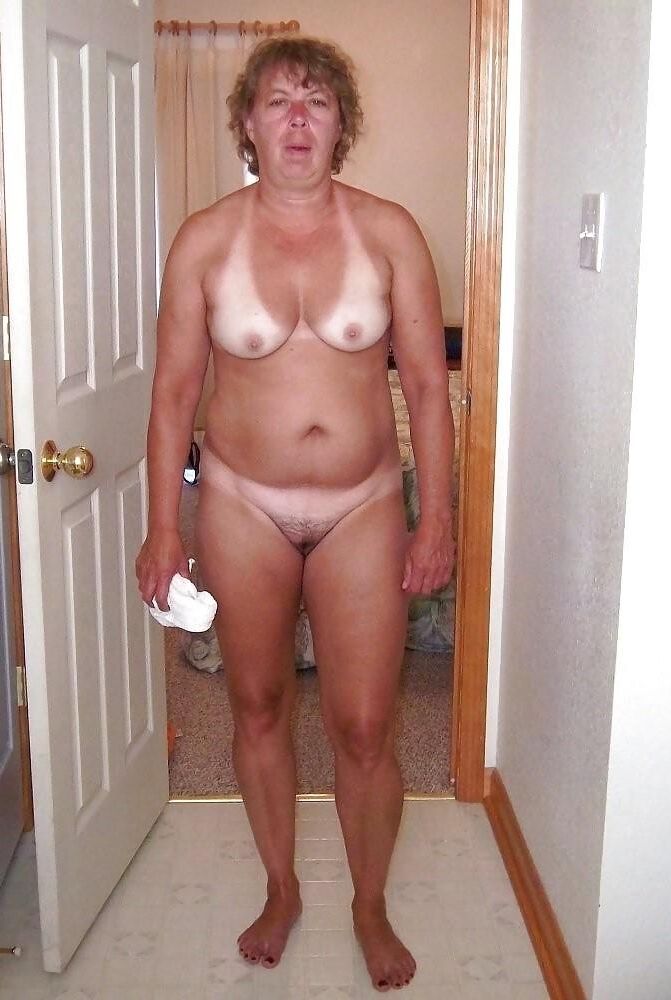 Tanline Maters and Grannies ()