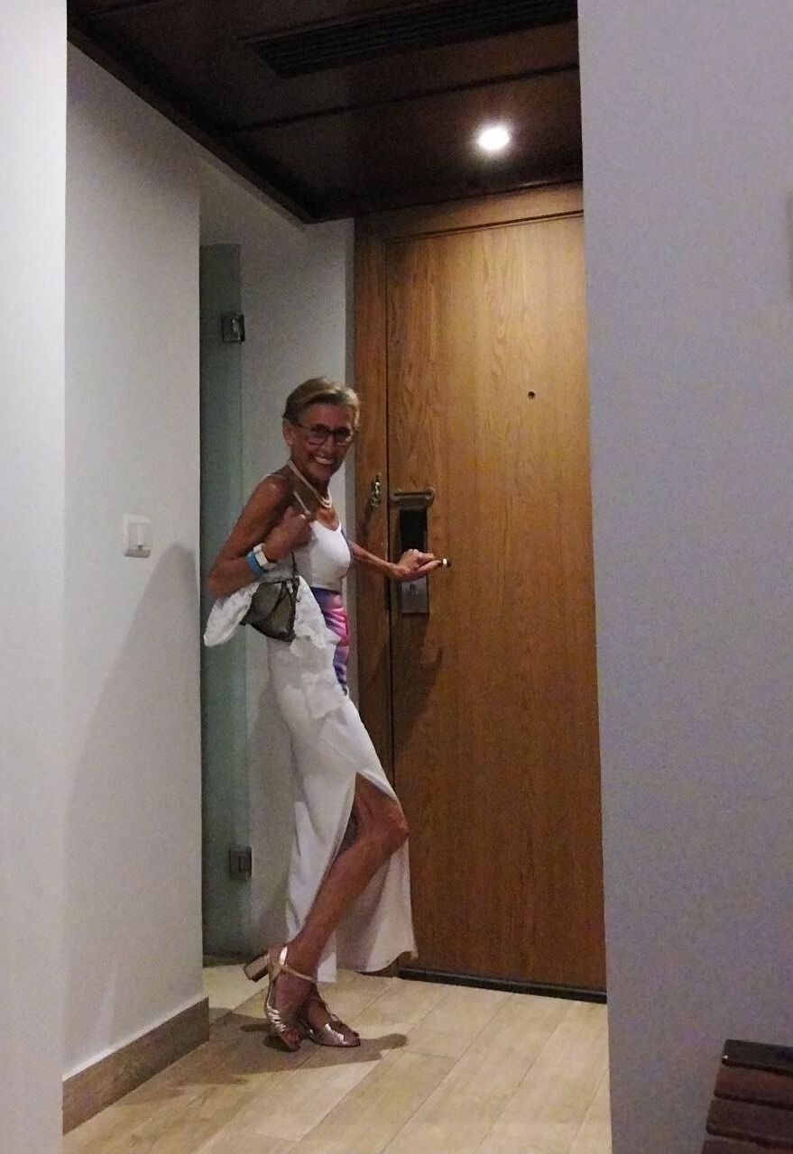 Skinny German Granny In Lingerie From Frankfurt Exposed