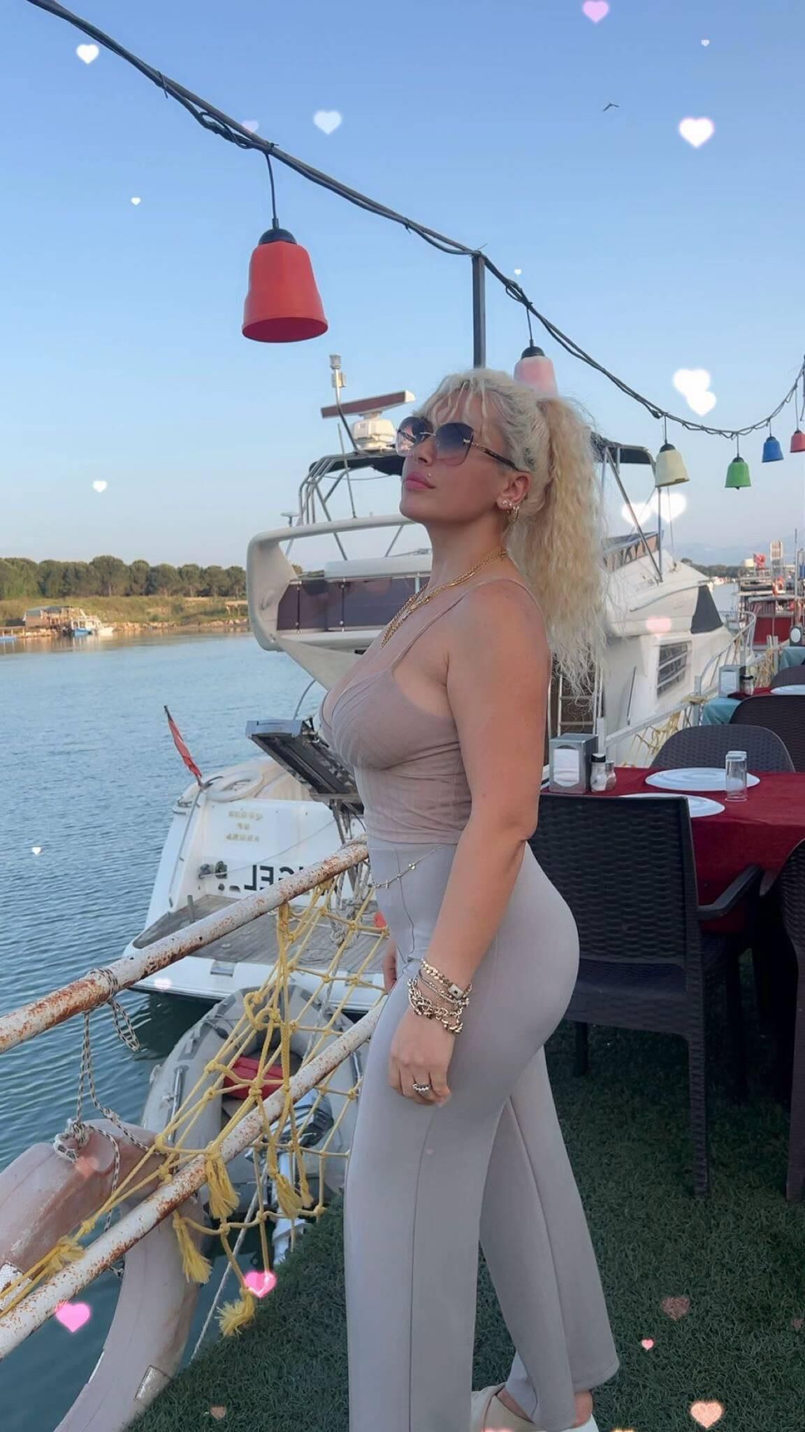 Turkish Busty Milf Meydan