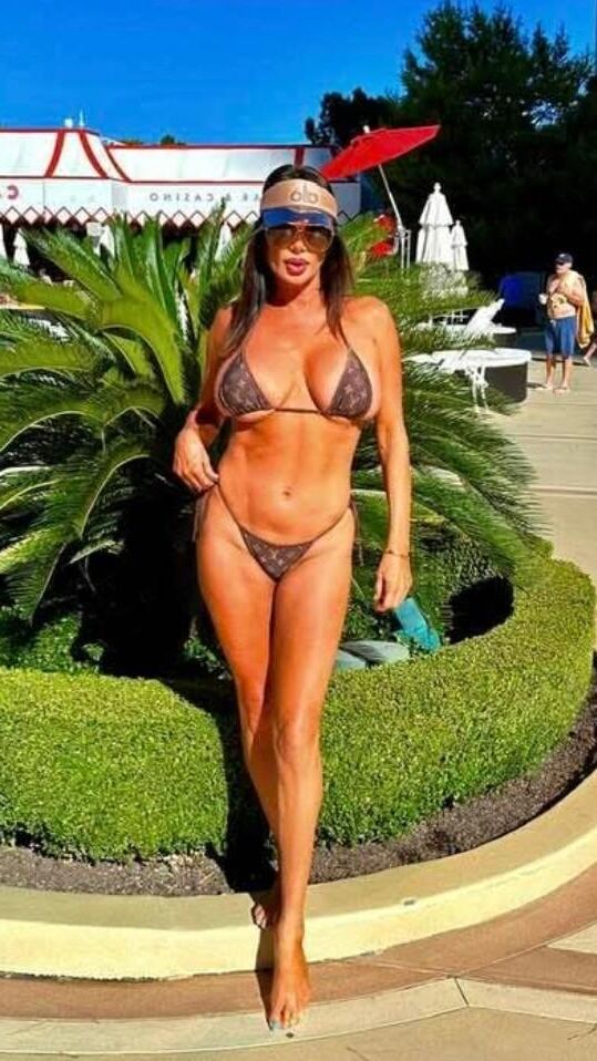 His Mom Looks Like A Pornstar #