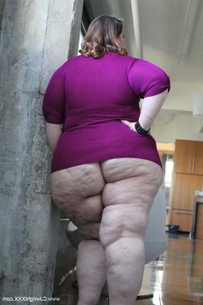 Cellulite asses and thighs ()
