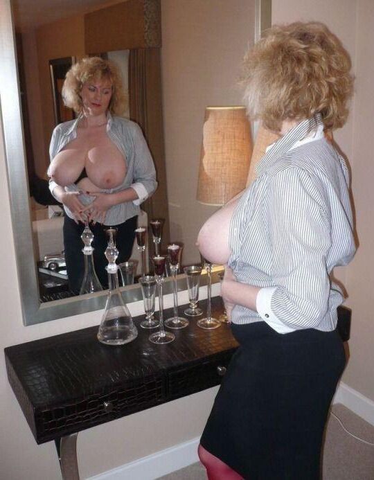 beautiful matures 