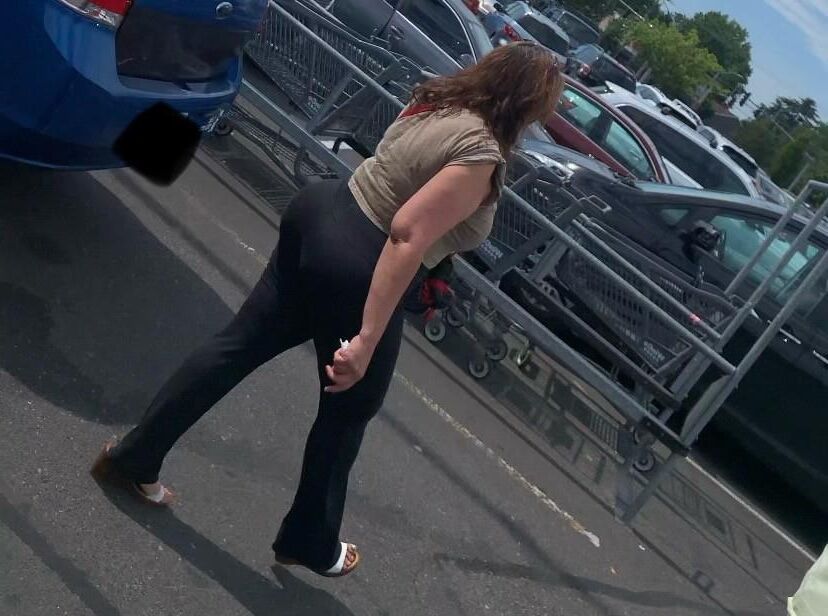 Candid Pawgs Leggings