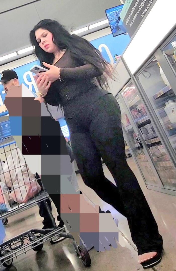 Candid Pawgs Leggings
