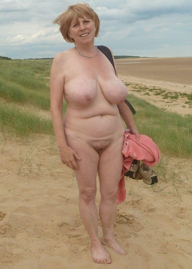 Nice Nudes 