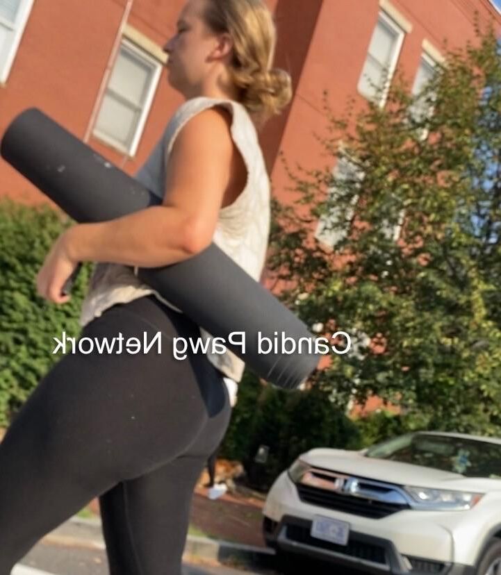 Candid Pawgs Leggings