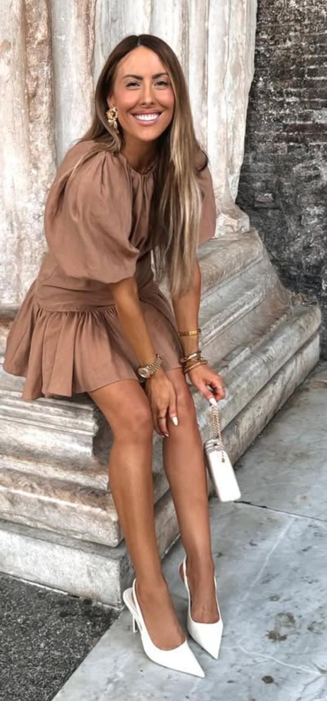 Her royal smugness SELF OBSESSED YR OLD Lisa cum her 