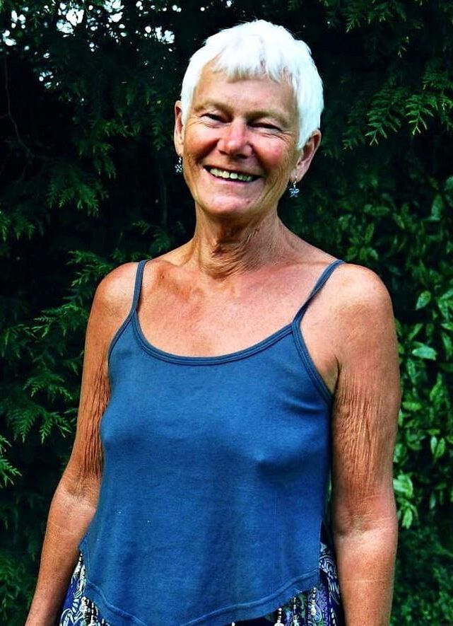 Granny Milf see throut 
