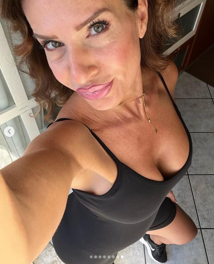 HOT ITALIAN MILF