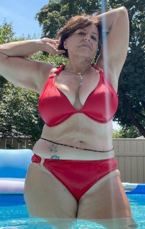 Abuelas bikini