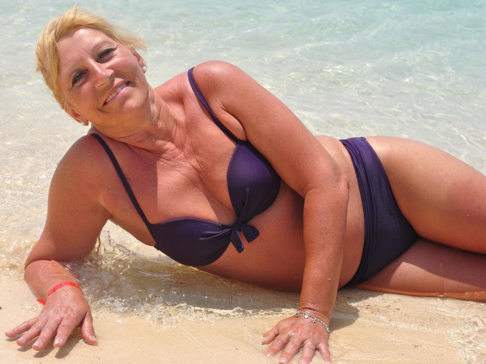 Abuelas bikini