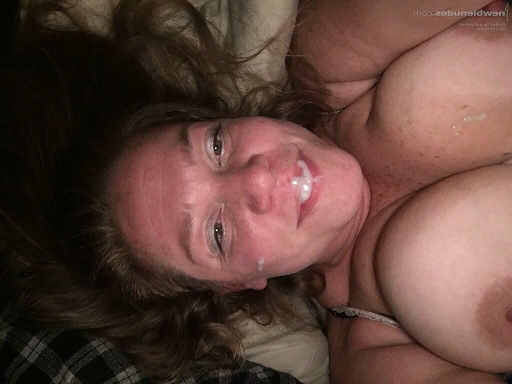 Milfs and mothers 
